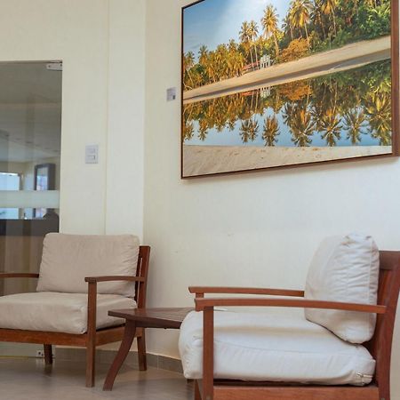 Hotel Equinocios Essential バルカレナ エクステリア 写真
