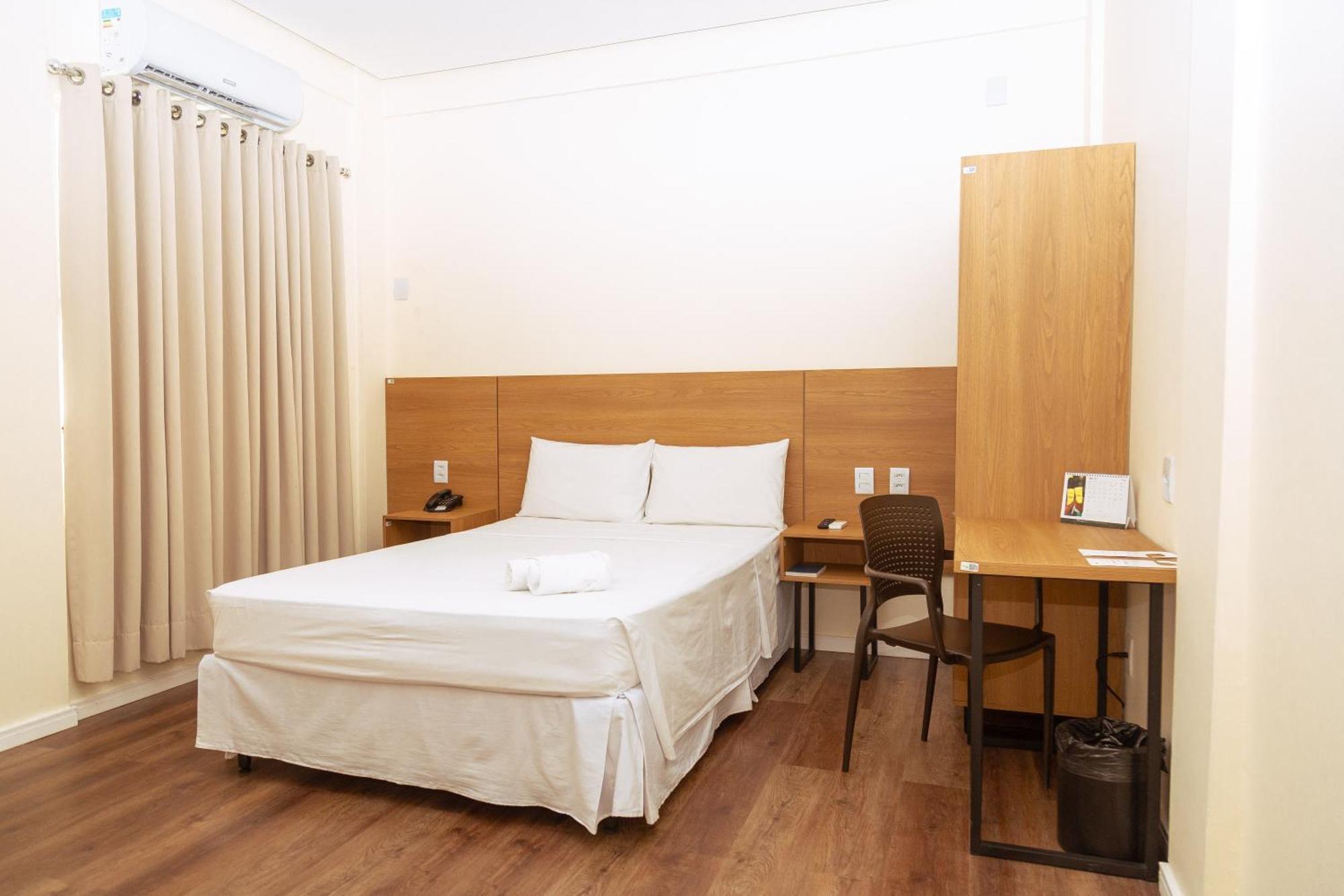 Hotel Equinocios Essential バルカレナ エクステリア 写真