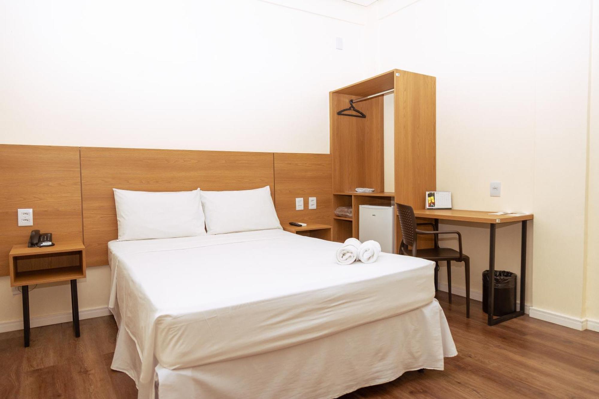 Hotel Equinocios Essential バルカレナ エクステリア 写真